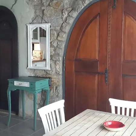 Πανσιόν Antik Zeytin & Art Golturkbuku