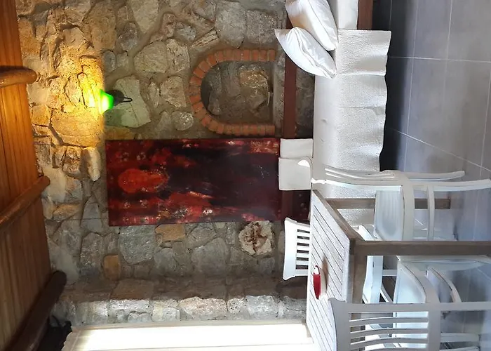 Gasthuis Antik Zeytin & Art Göltürkbükü